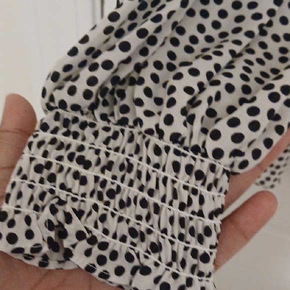 Max Studio Black and White Patterned Blouse - Picture 5 of 6